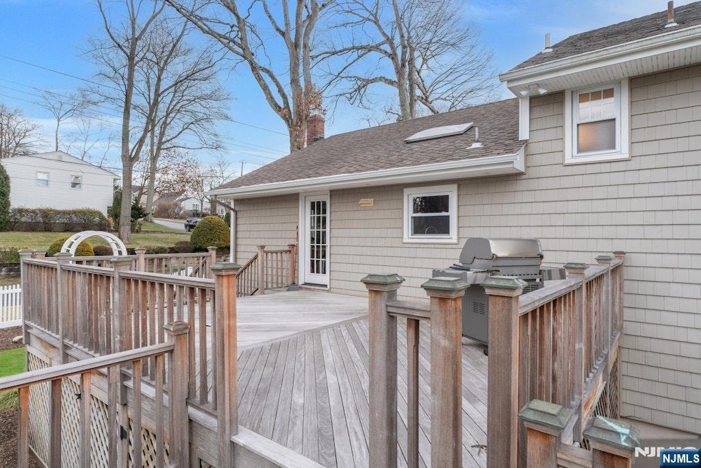 108 Knickerbocker Avenue