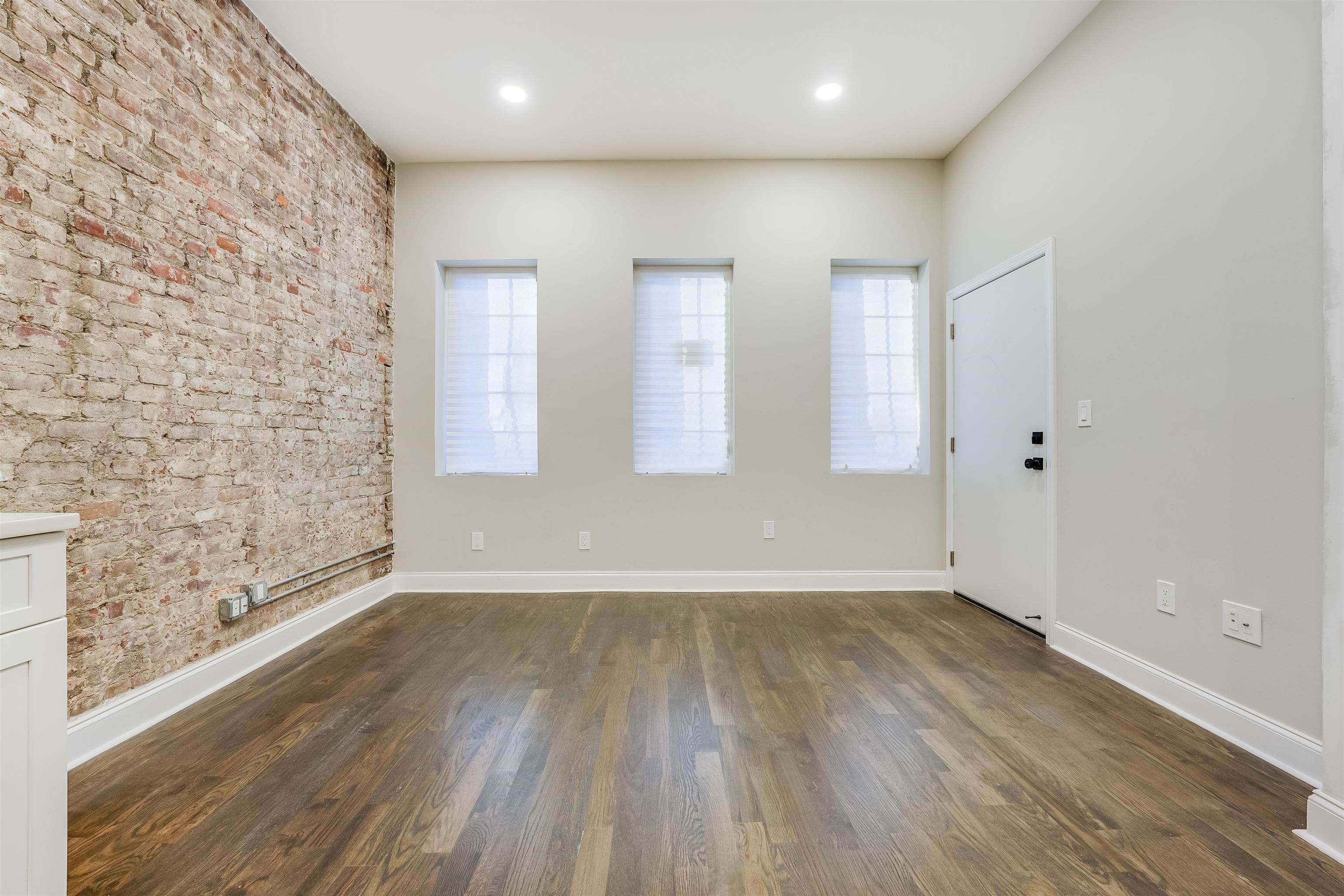 172 MALLORY AVE