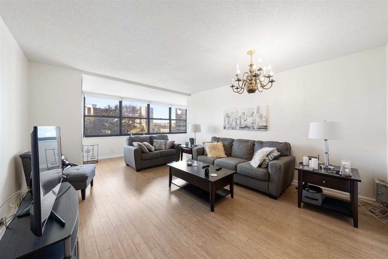 7002 BLVD EAST Unit: 22A