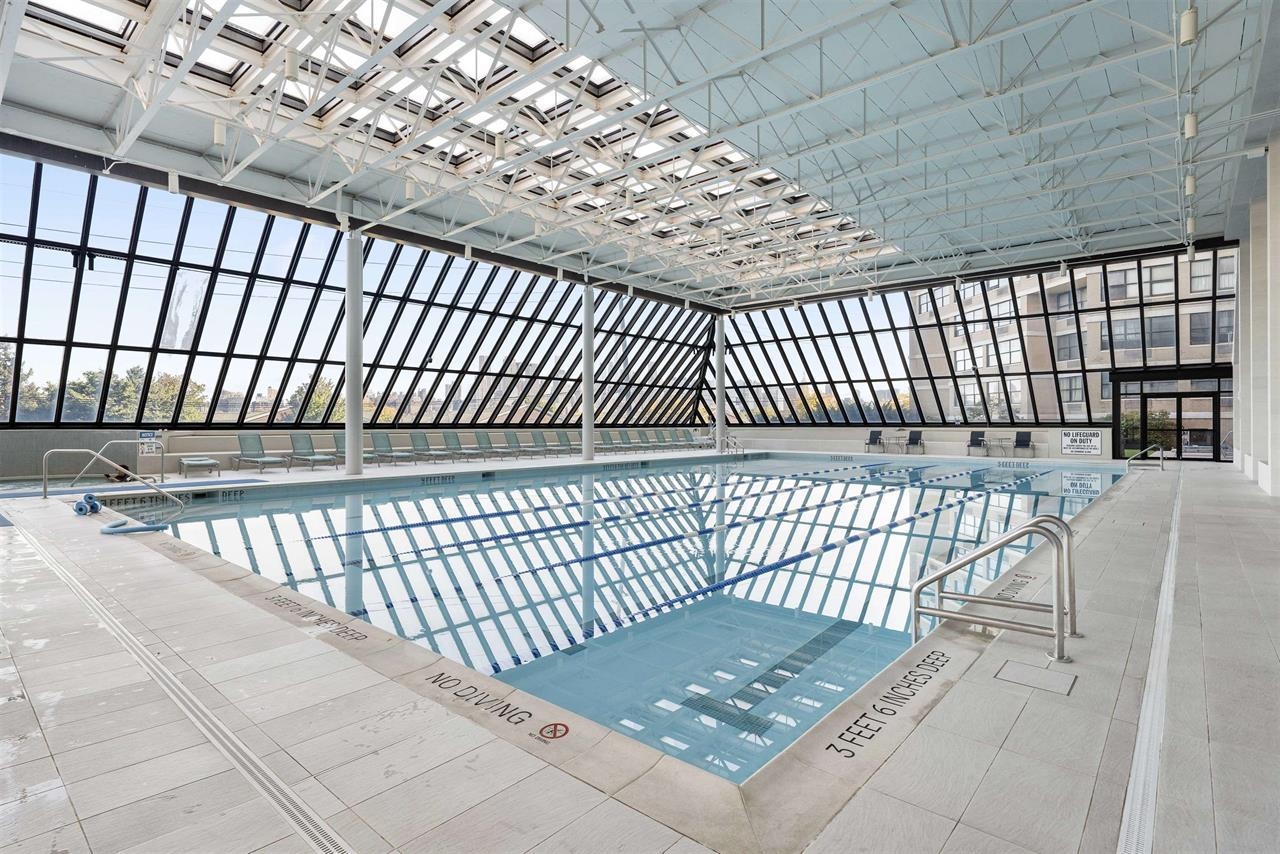 7002 BLVD EAST Unit: 22A