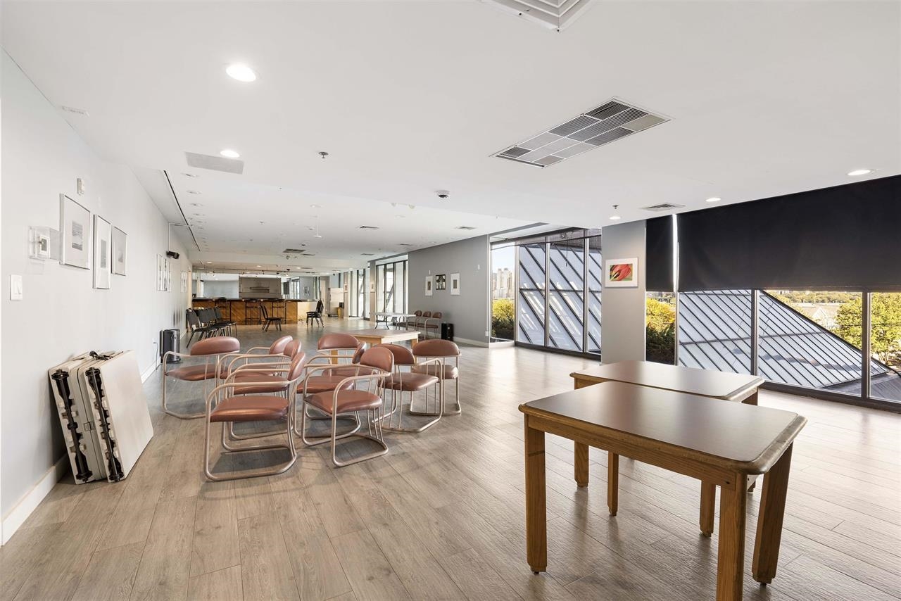 7002 BLVD EAST Unit: 22A