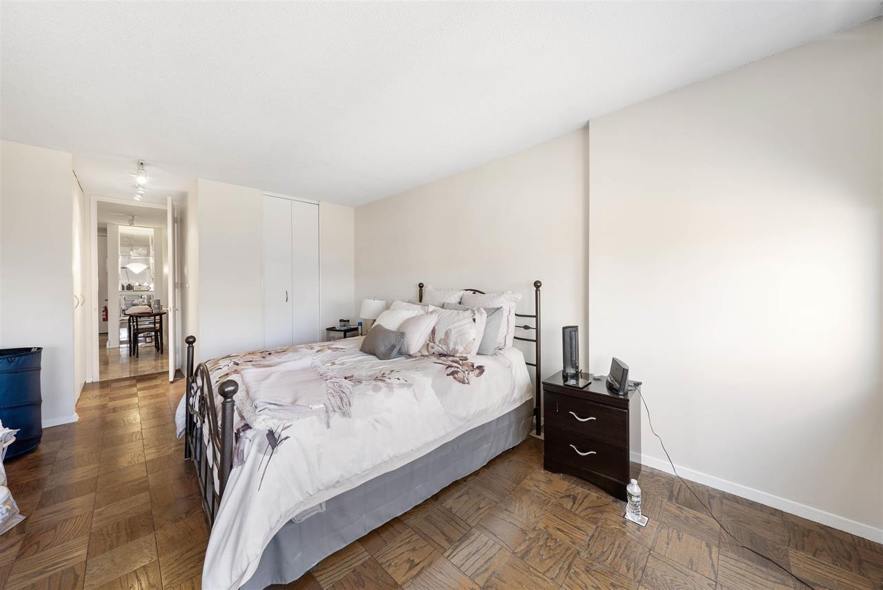 7002 BLVD EAST Unit: 22A