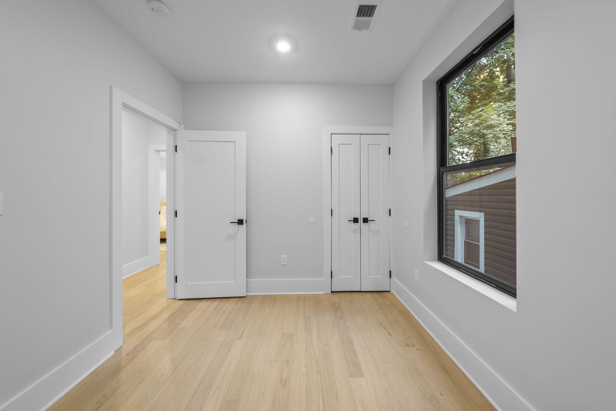 124 GLENWOOD AVE Unit: 3