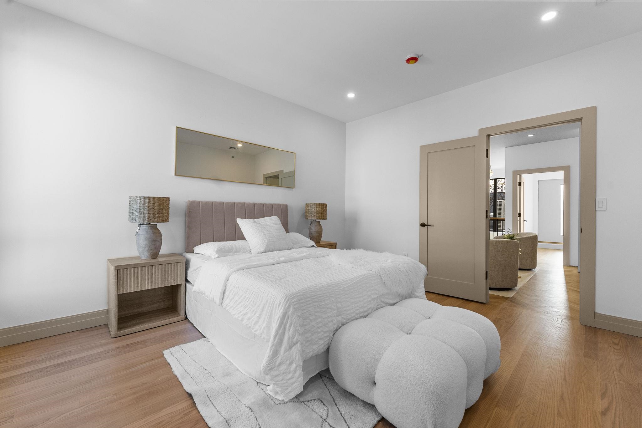 392 1ST ST Unit: 3