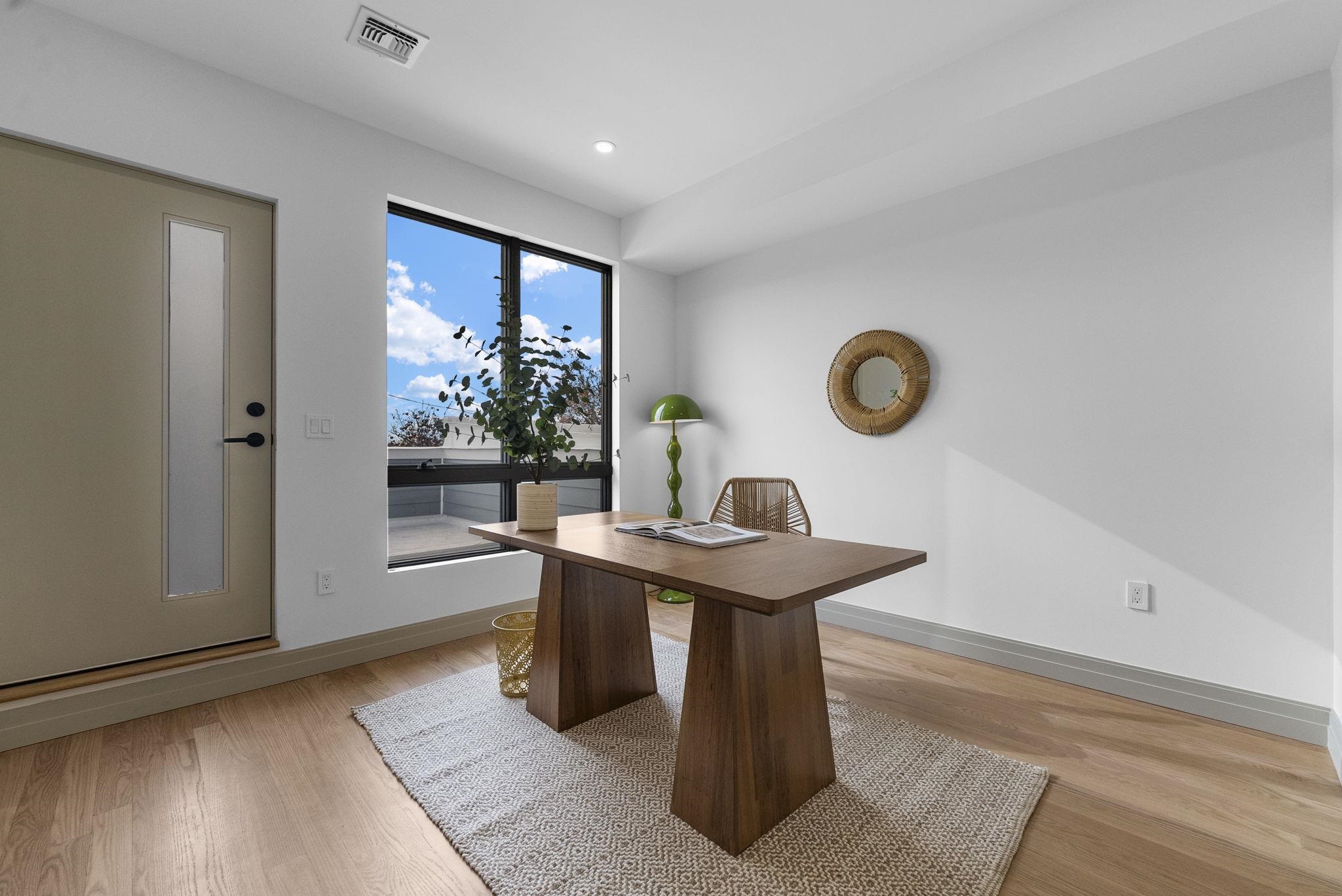 392 1ST ST Unit: 3