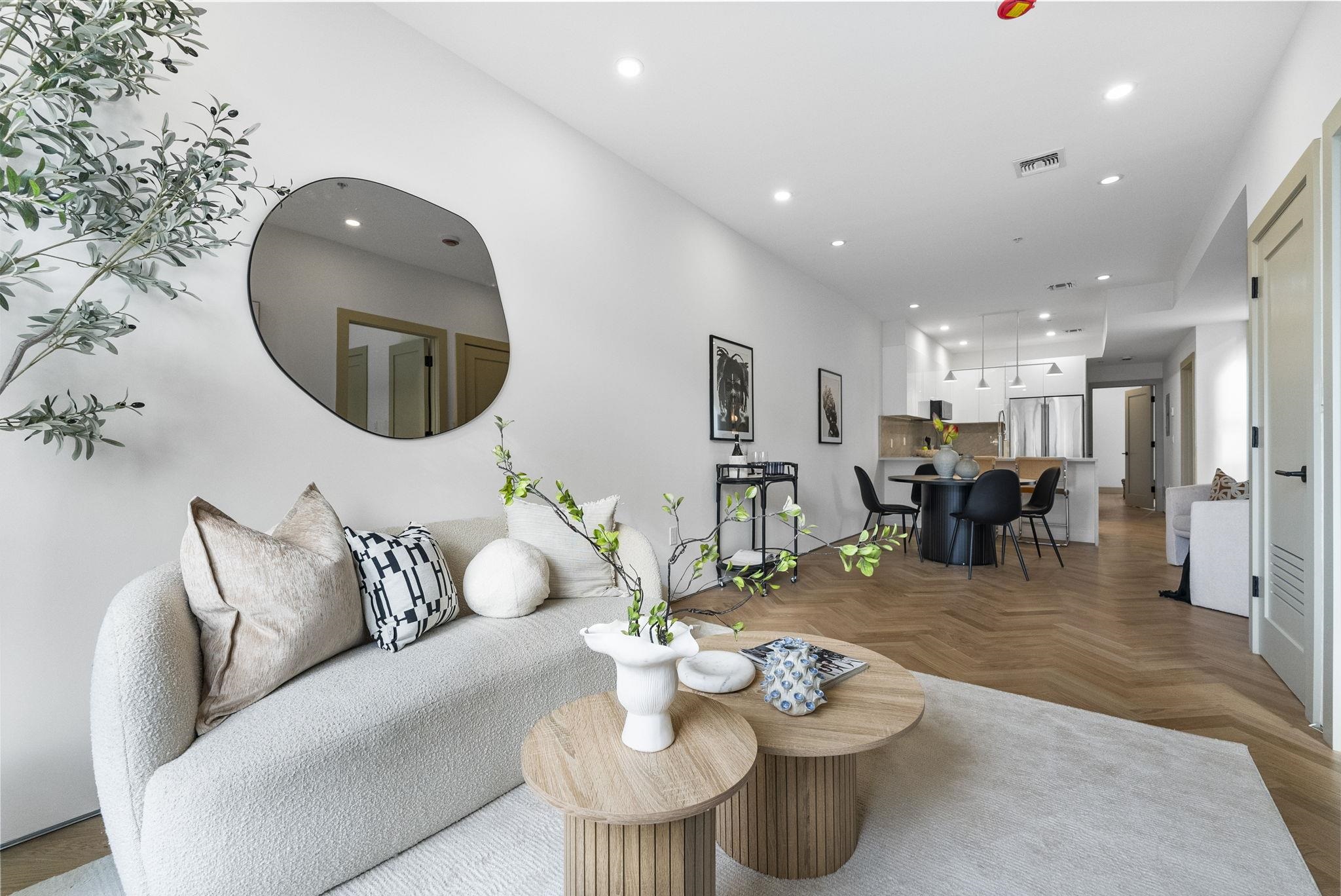 392 1ST ST Unit: 3