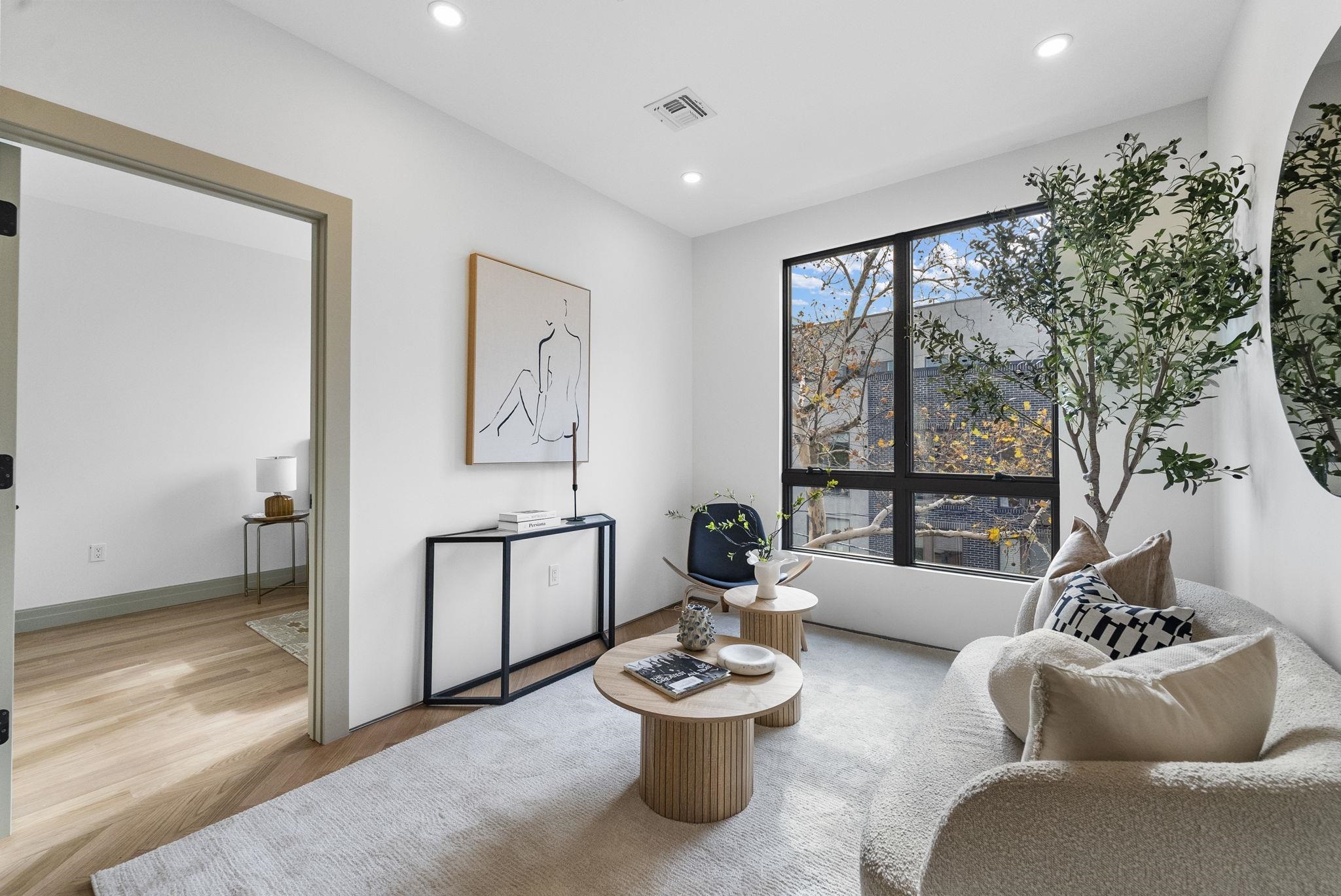 392 1ST ST Unit: 3