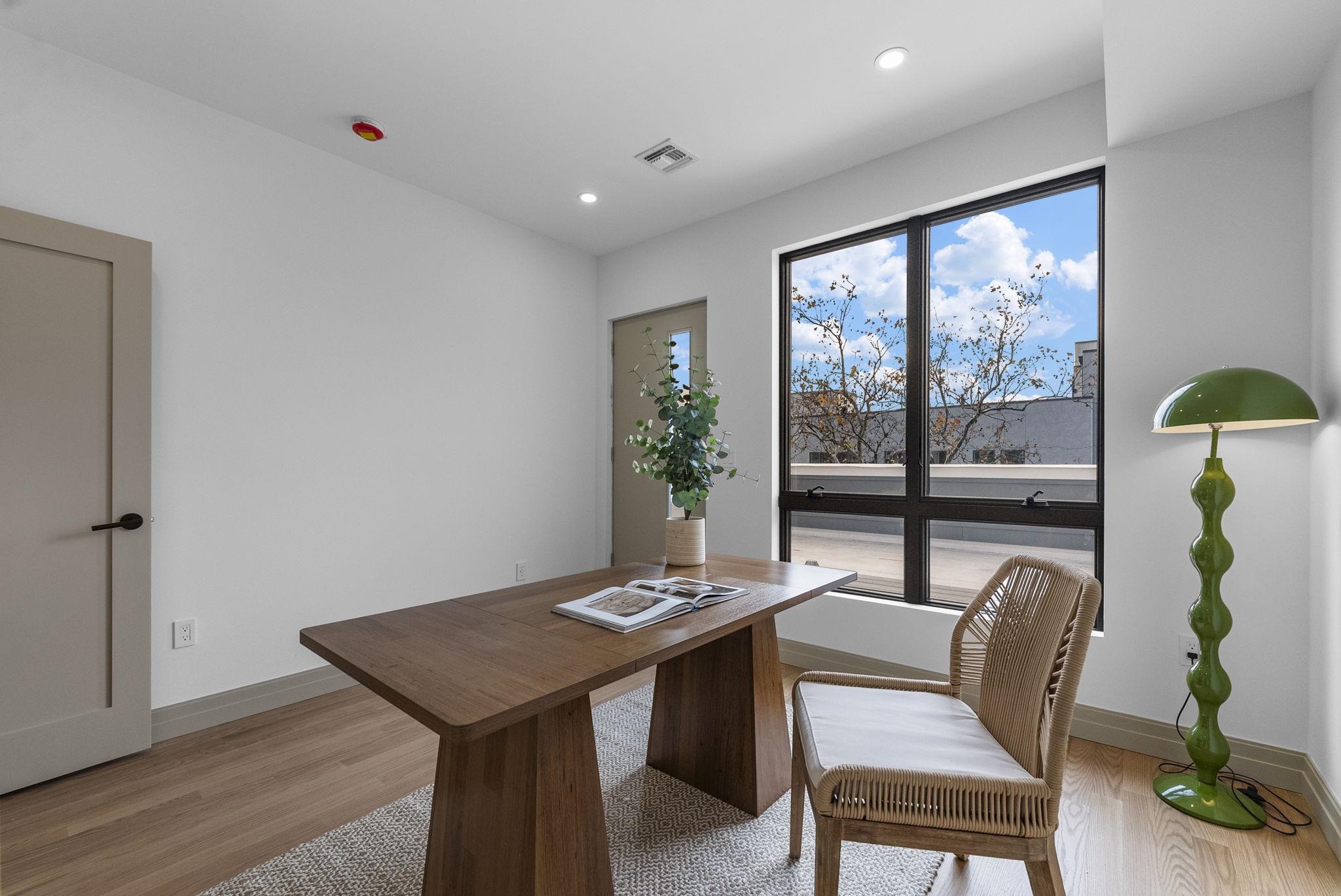 392 1ST ST Unit: 3