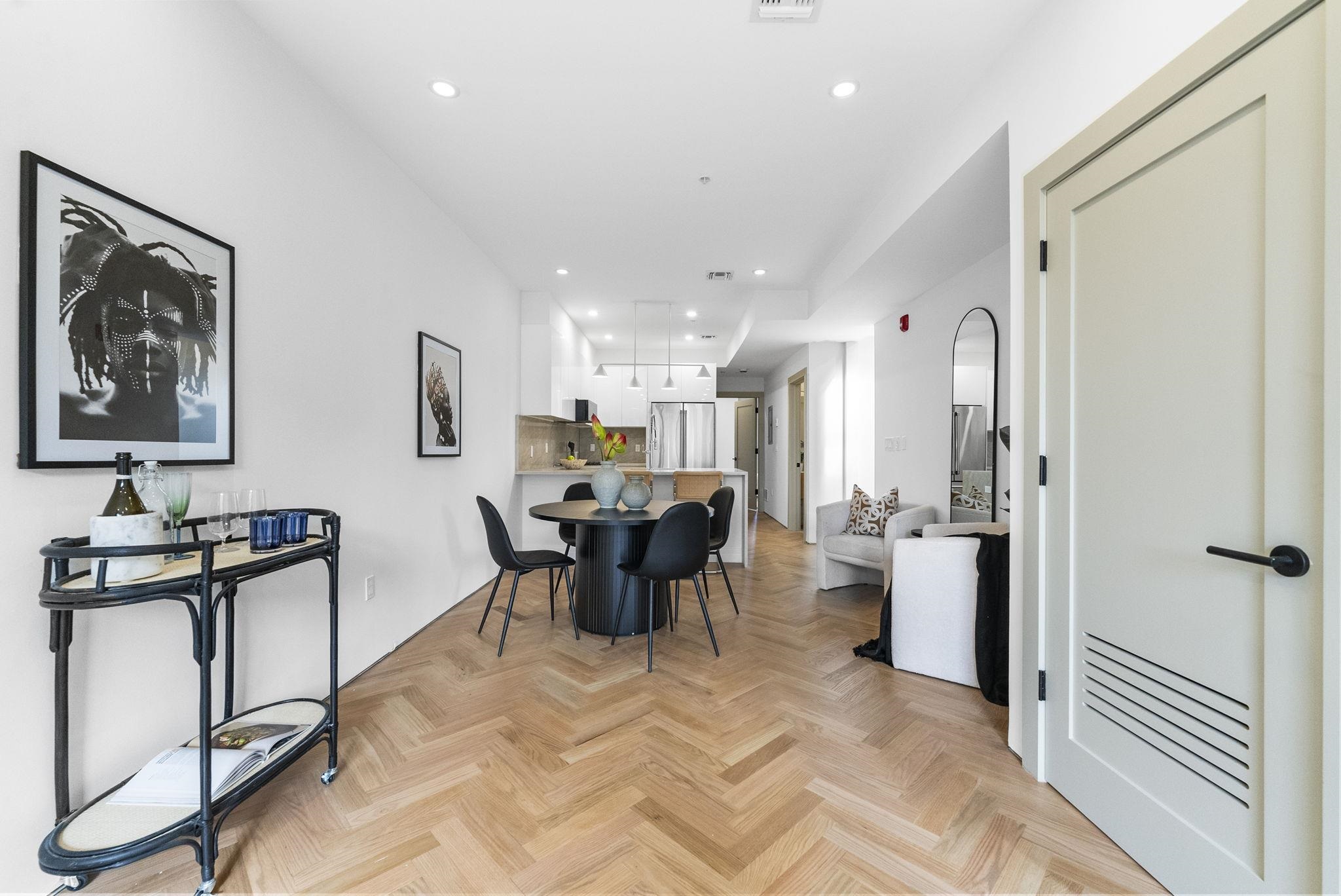 392 1ST ST Unit: 2