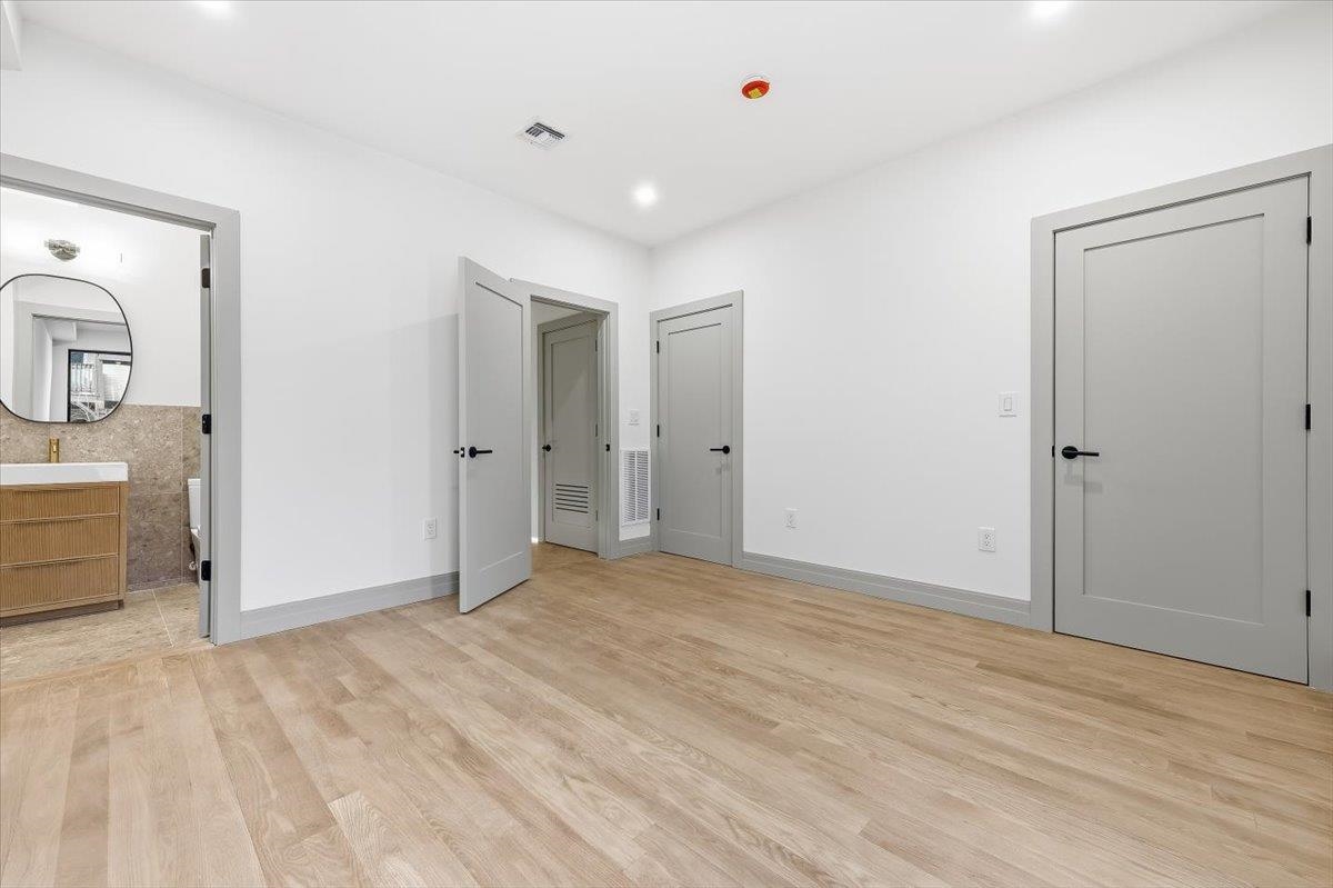 392 1ST ST Unit: 1