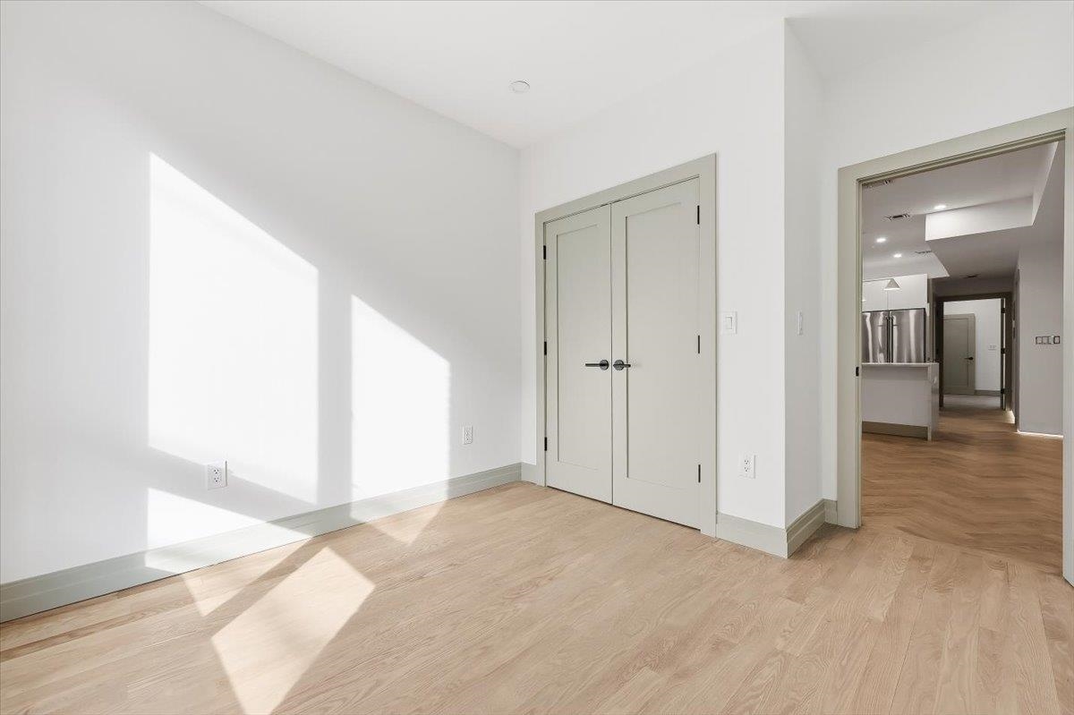 392 1ST ST Unit: 1