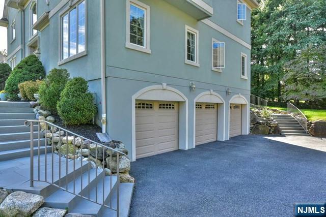 10 Rio Vista Drive