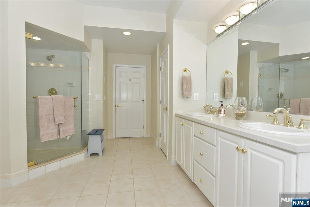 10 Rio Vista Drive