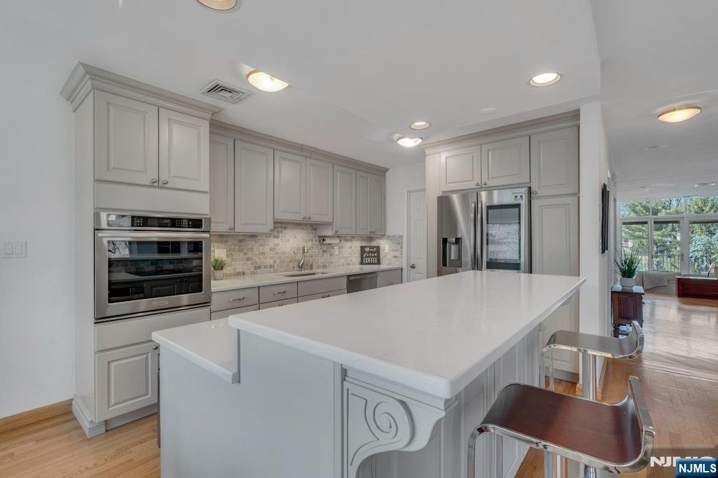 2 Peabody Court 1002