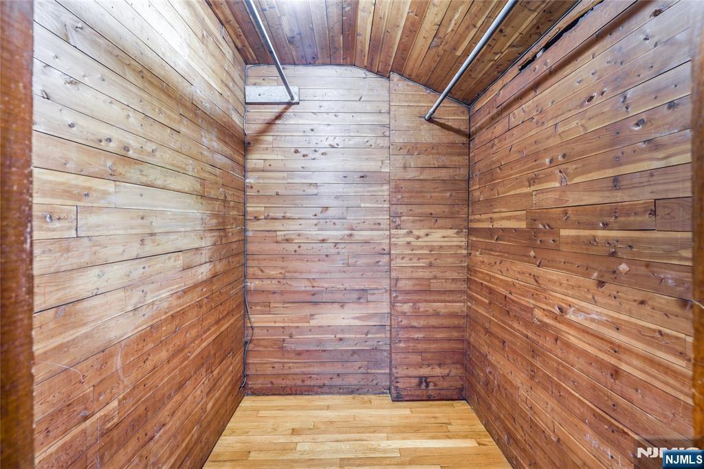 10 5th Street
