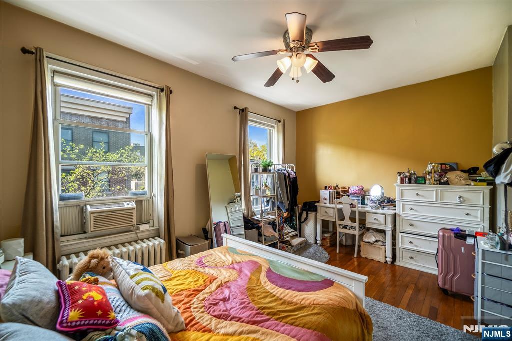 160 2nd Street 4