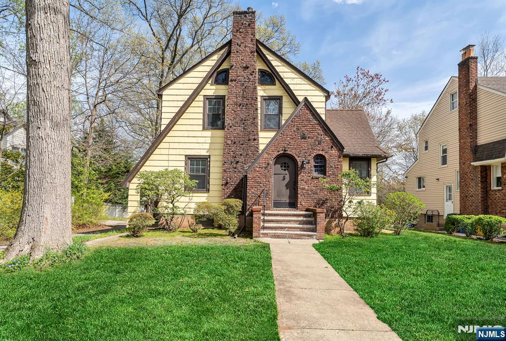 1361 Taft Road