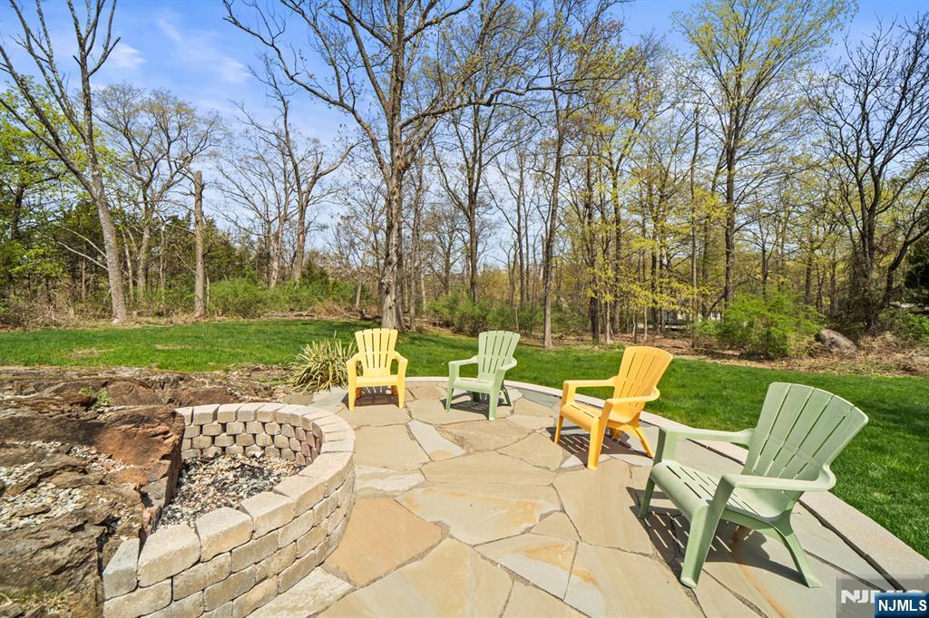 10 Smock Court