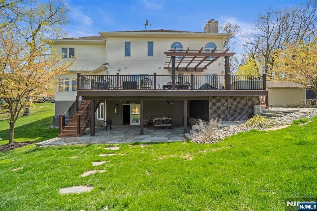 10 Smock Court