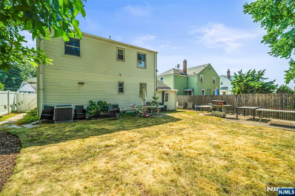 448 Sutton Avenue