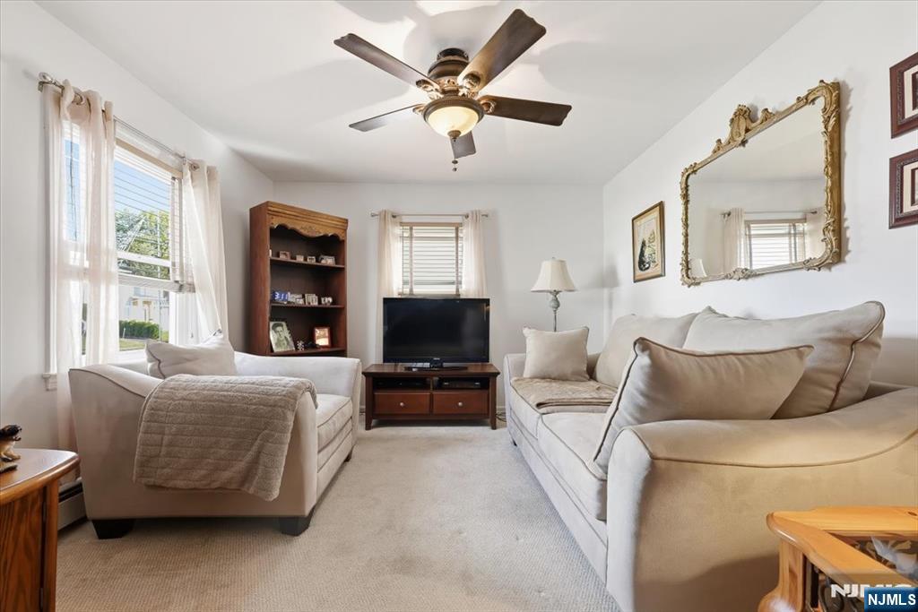10-22 2nd Street