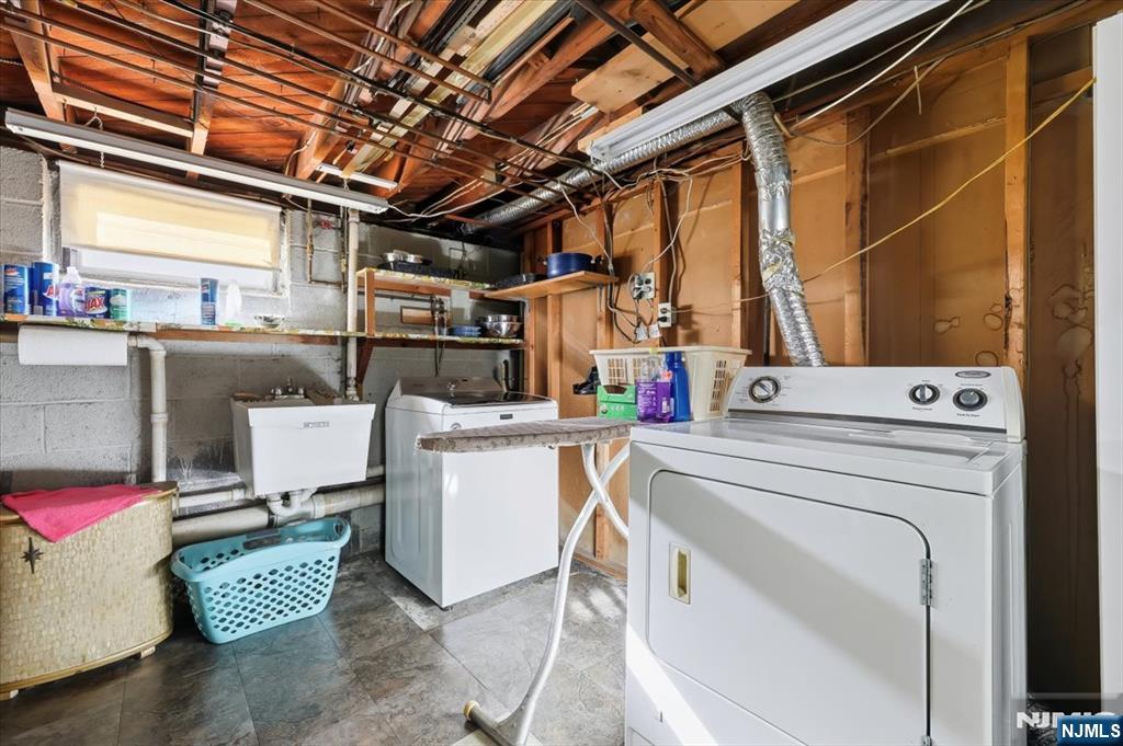10-22 2nd Street