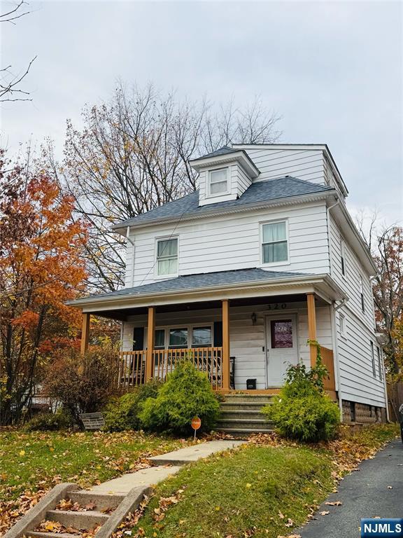 320 W Palisade Avenue