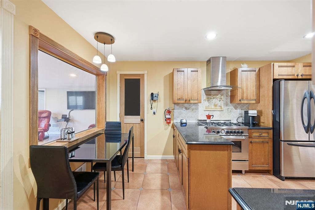 351 Harristown Road