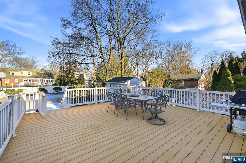 351 Harristown Road
