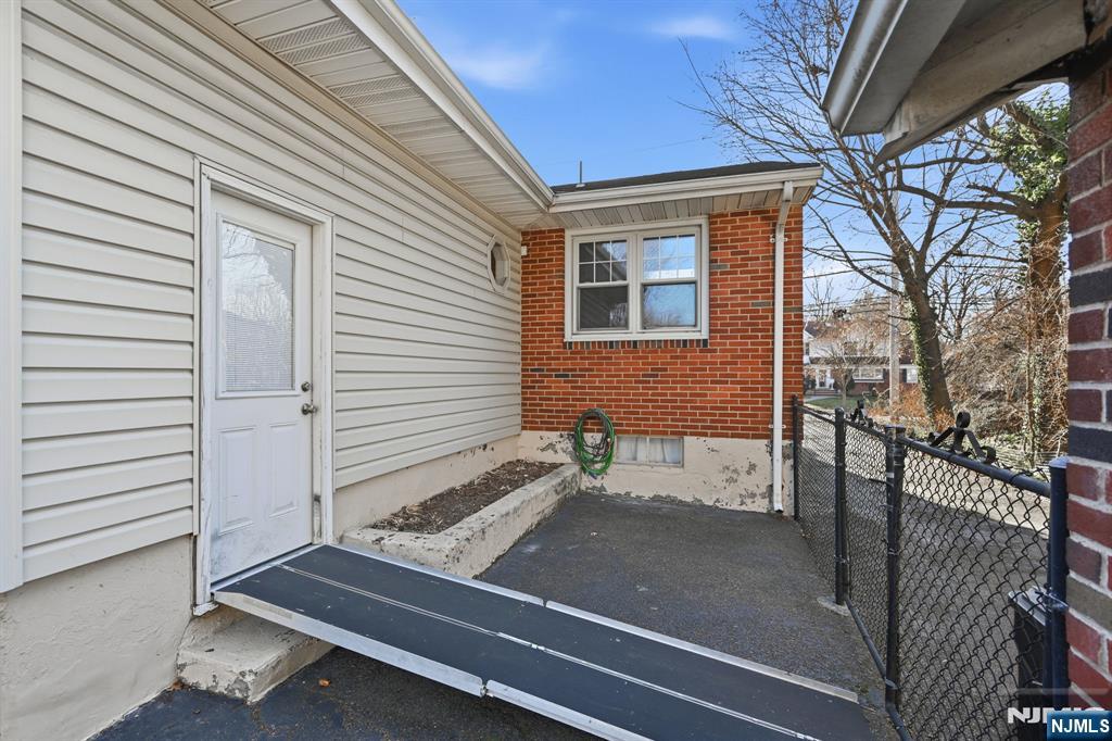 351 Harristown Road