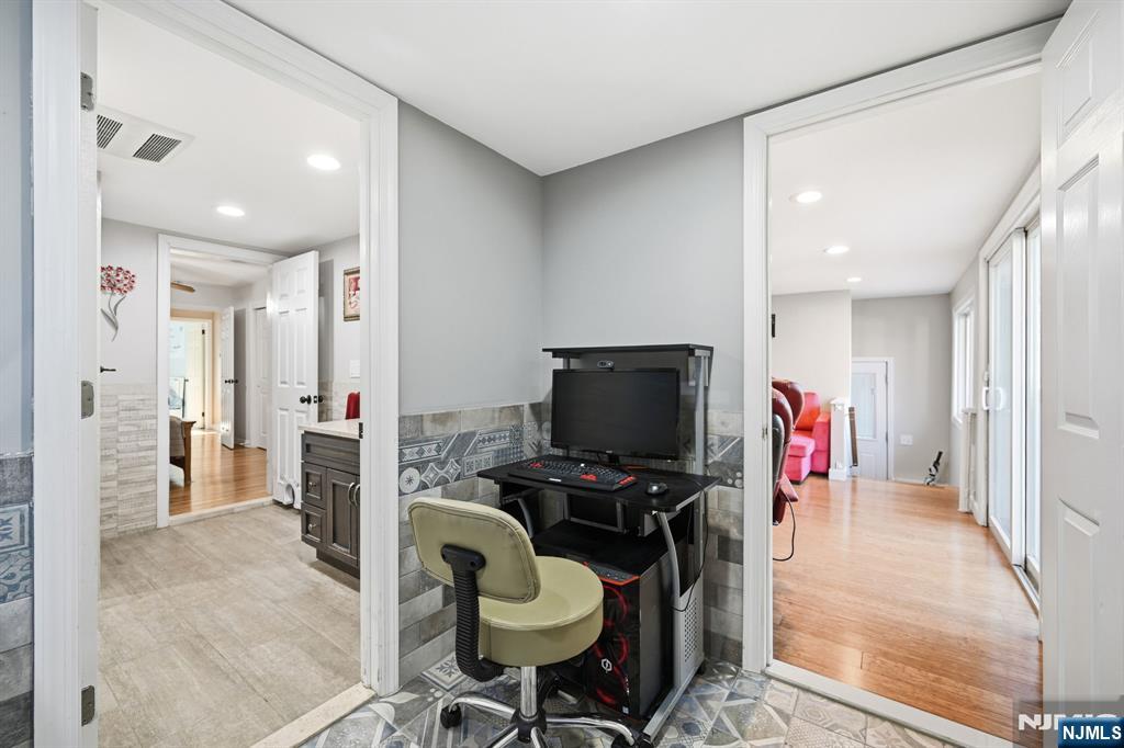 351 Harristown Road