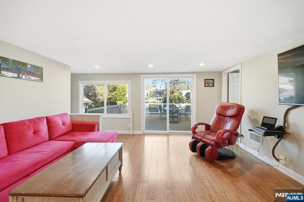 351 Harristown Road