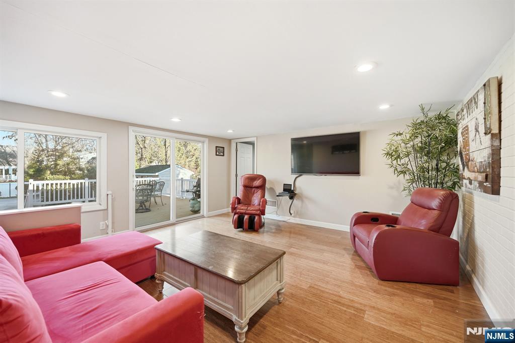351 Harristown Road