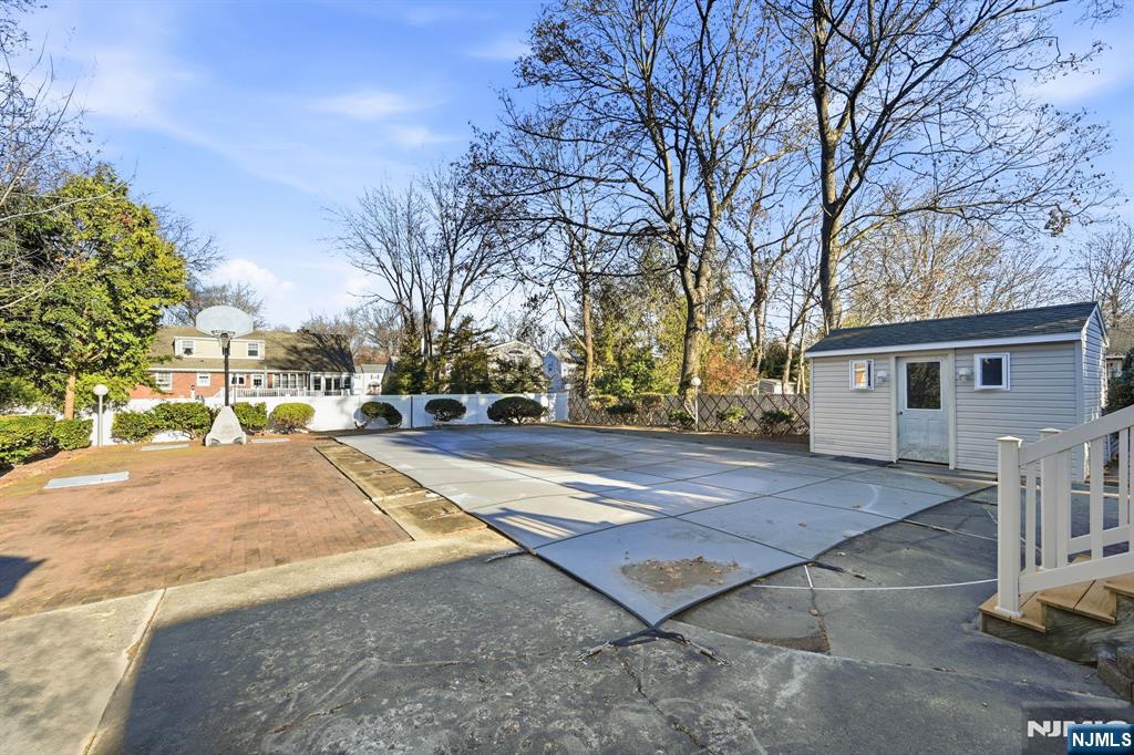 351 Harristown Road