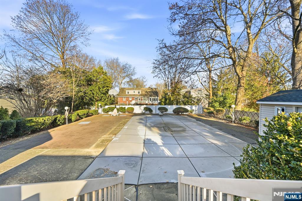 351 Harristown Road