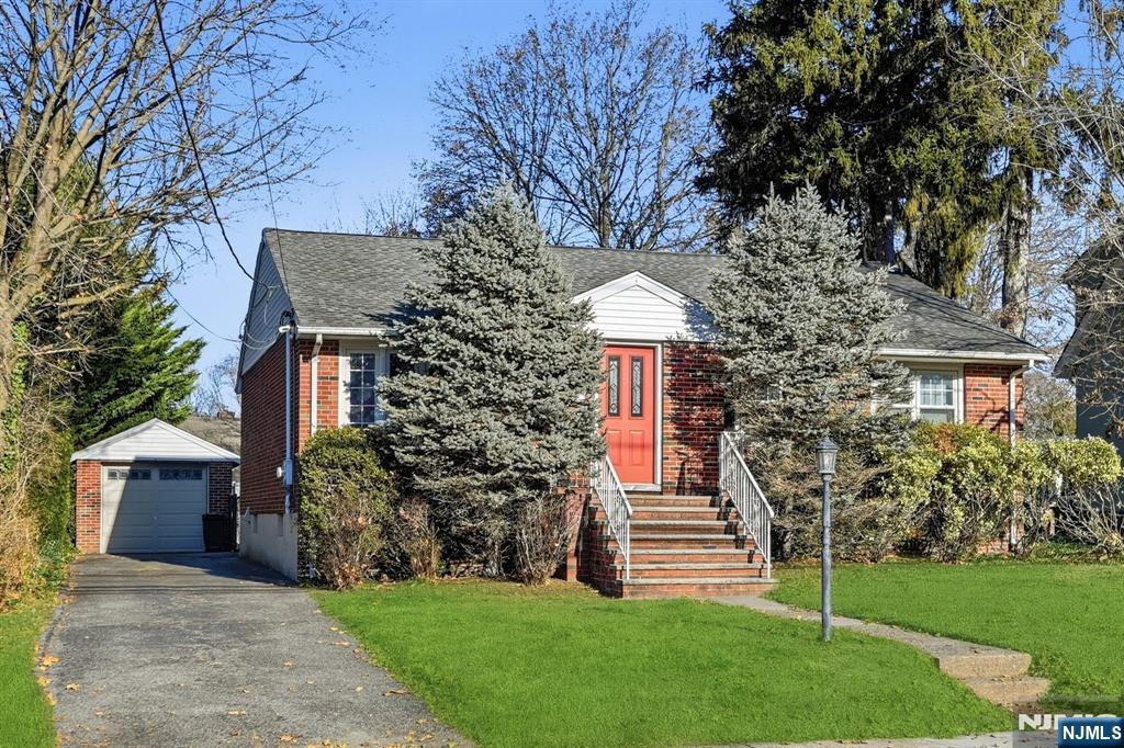 351 Harristown Road