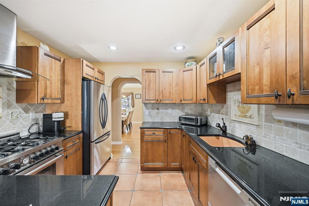 351 Harristown Road