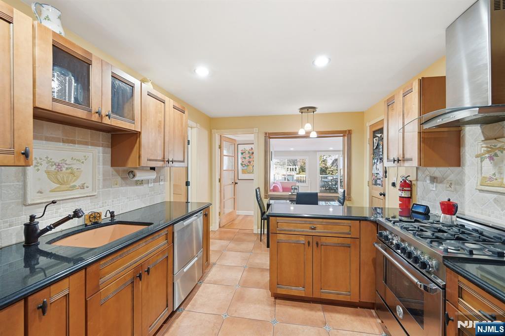 351 Harristown Road