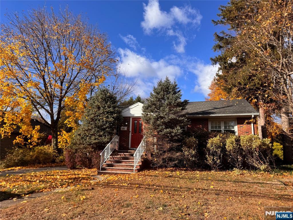 351 Harristown Road