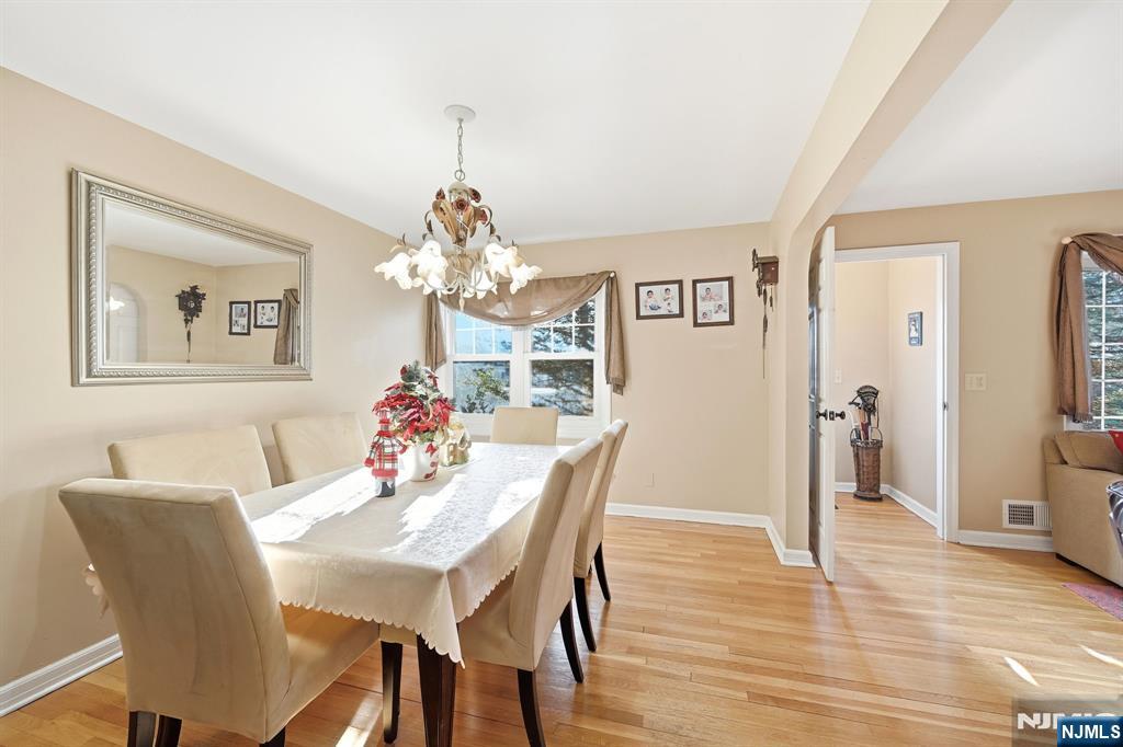 351 Harristown Road