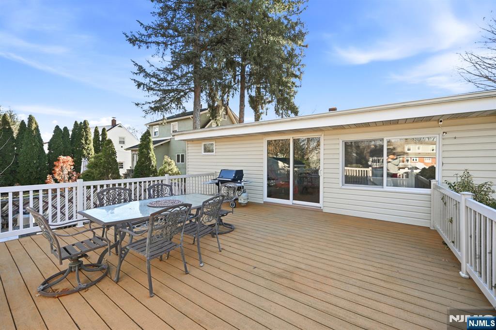 351 Harristown Road