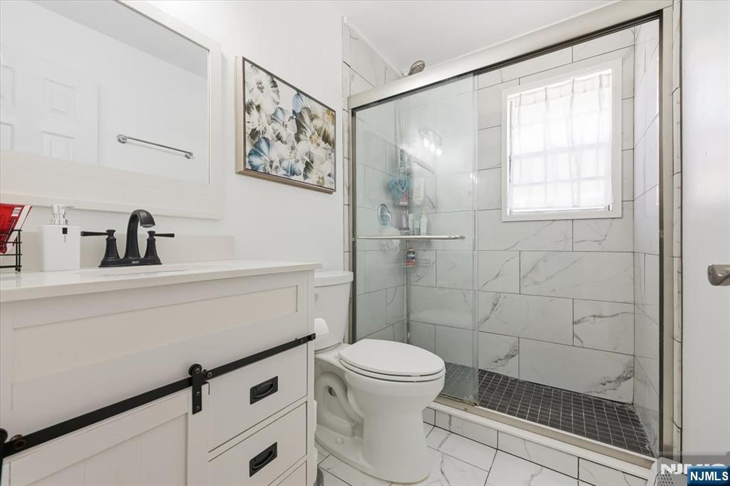 435 Teaneck Road 11