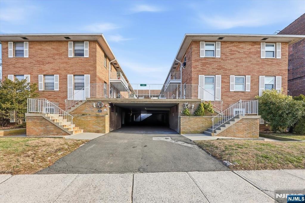 435 Teaneck Road 11