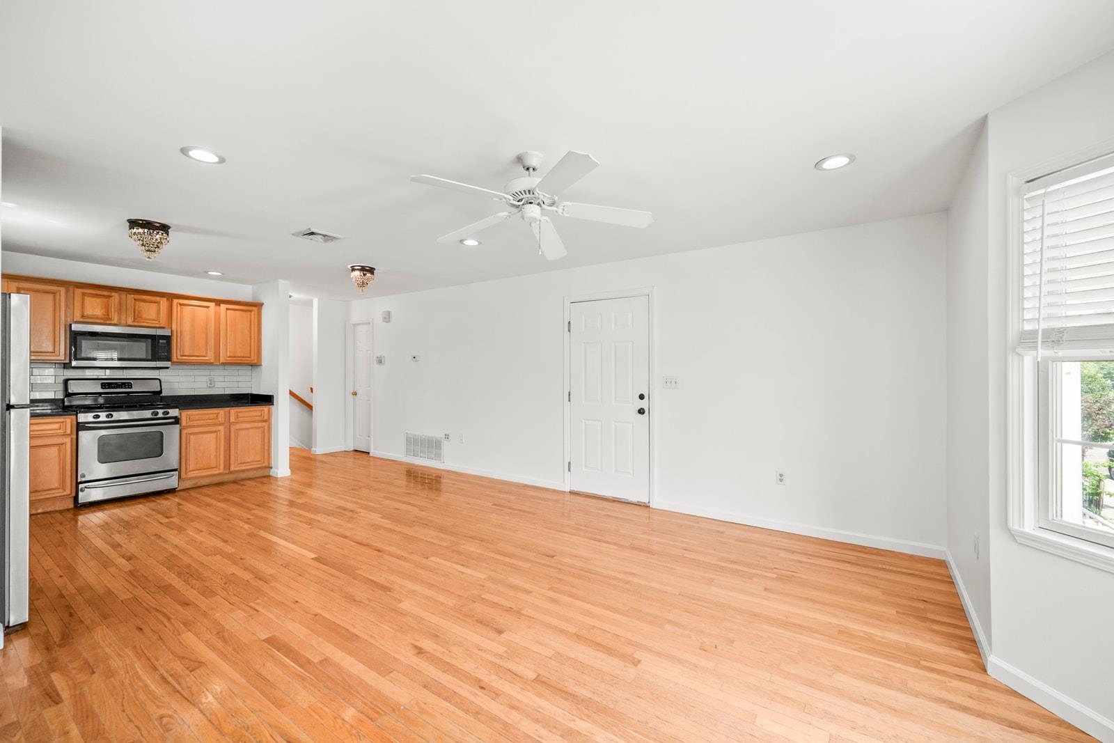 57 STORMS AVE Unit: 1