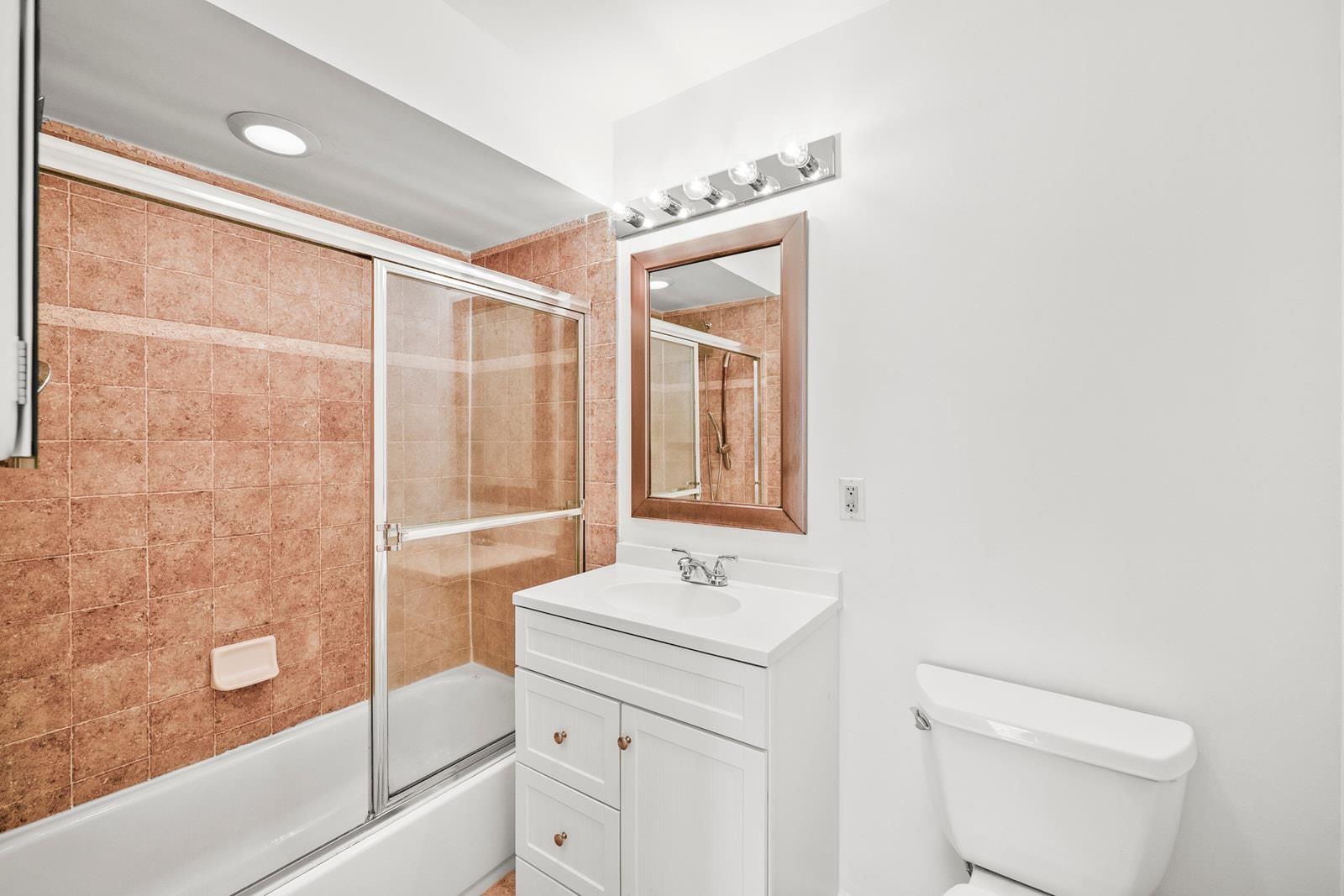 57 STORMS AVE Unit: 1