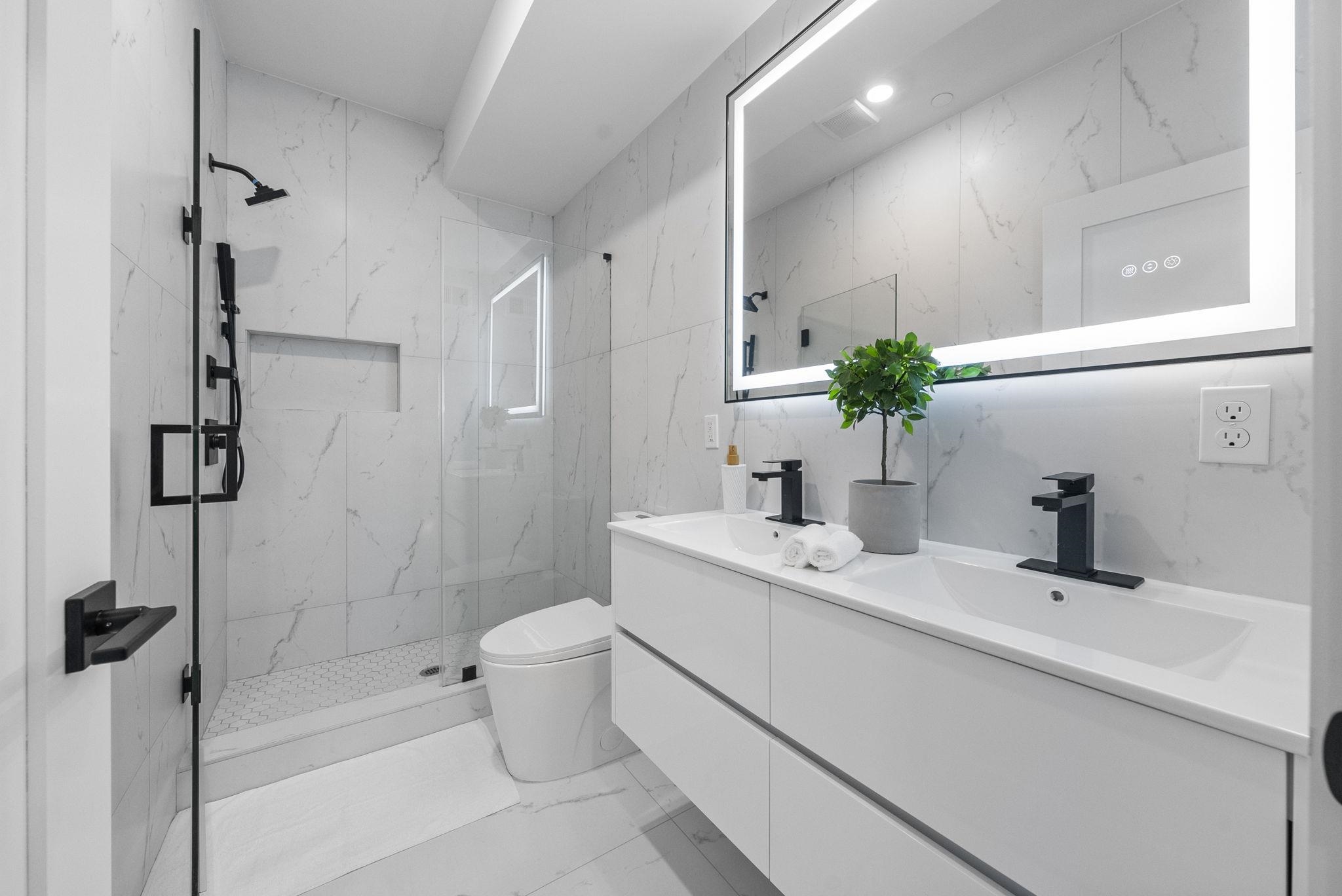 124 GLENWOOD AVE Unit: 4