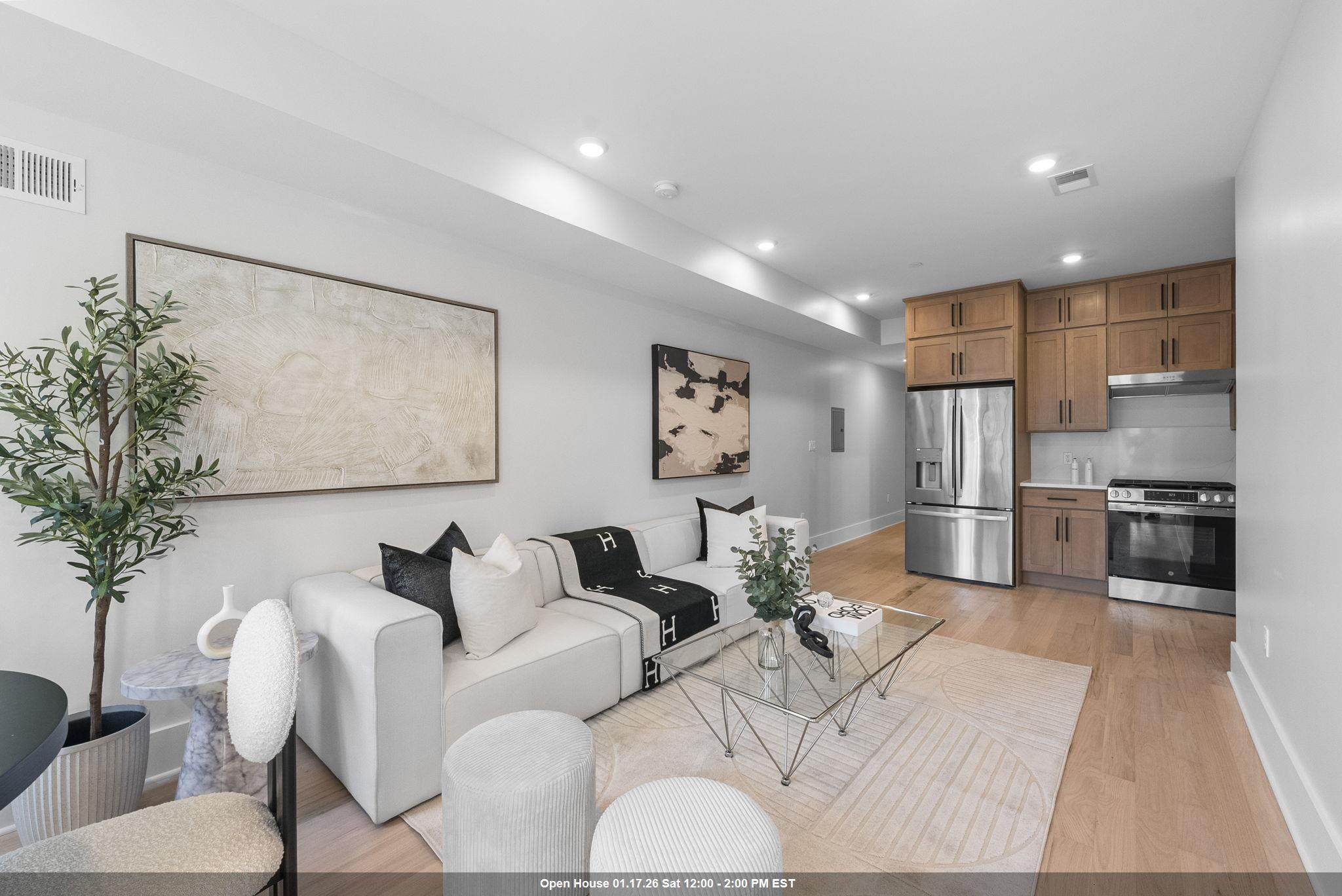 124 GLENWOOD AVE Unit: 4