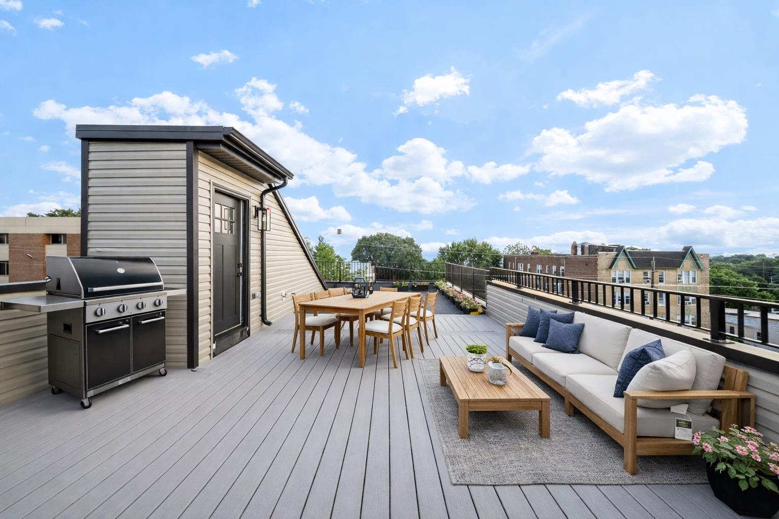 124 GLENWOOD AVE Unit: 4
