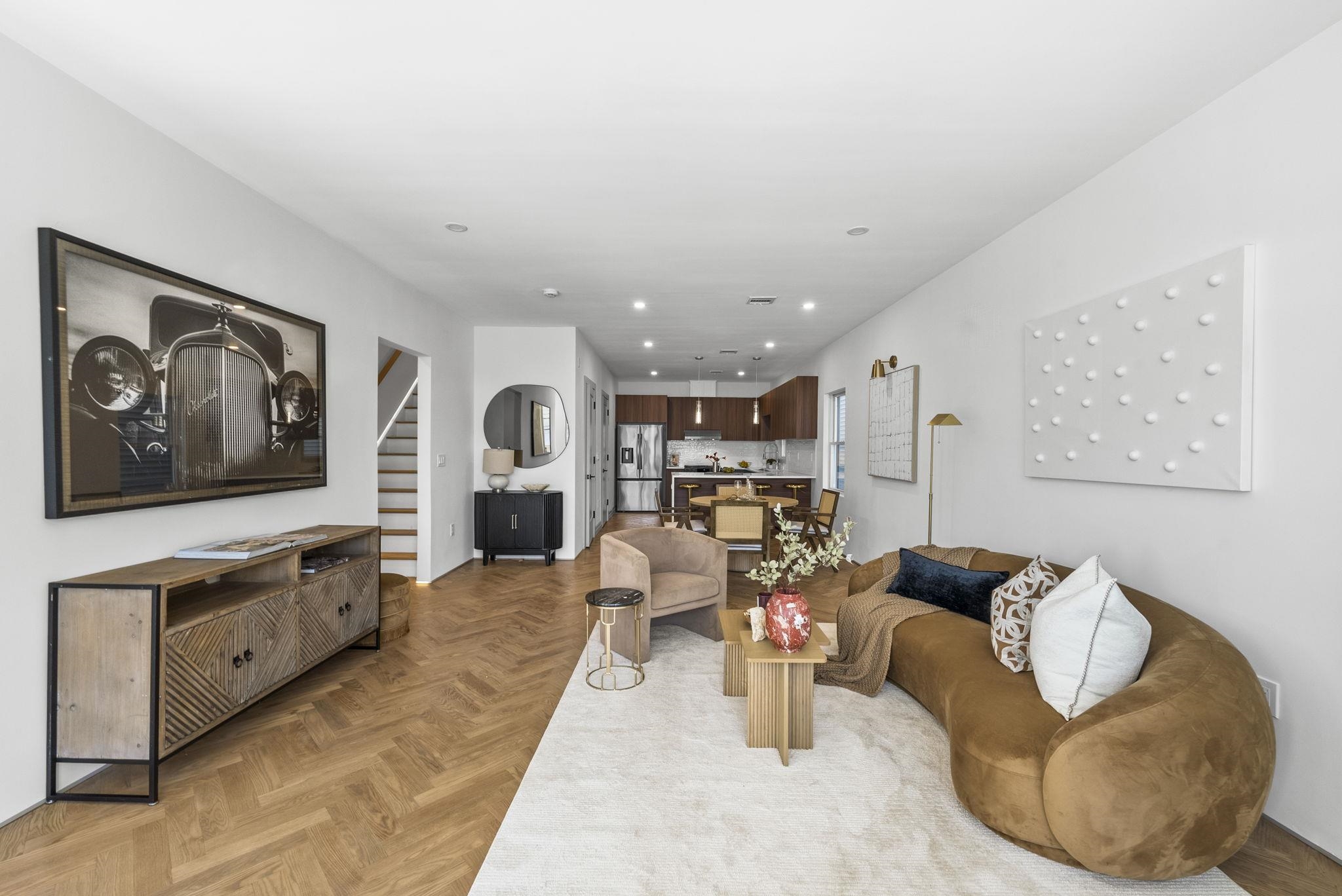 600 BRAMHALL AVE Unit: 2