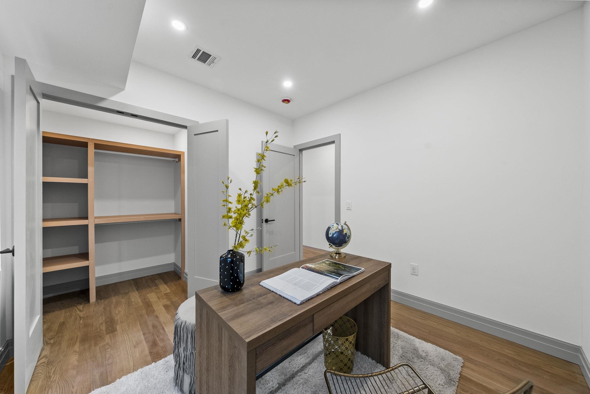 600 BRAMHALL AVE Unit: 2